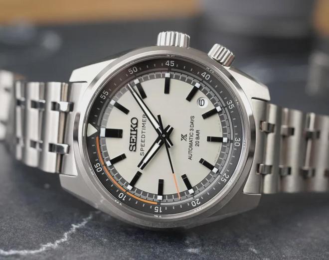 枚日用钢表颜值复古还有200米防水新表 8K的休闲风通勤表是王道！这(图3)